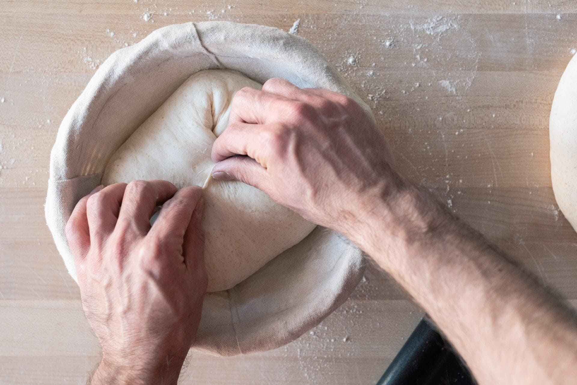 Shaping a Boule via @theperfectloaf